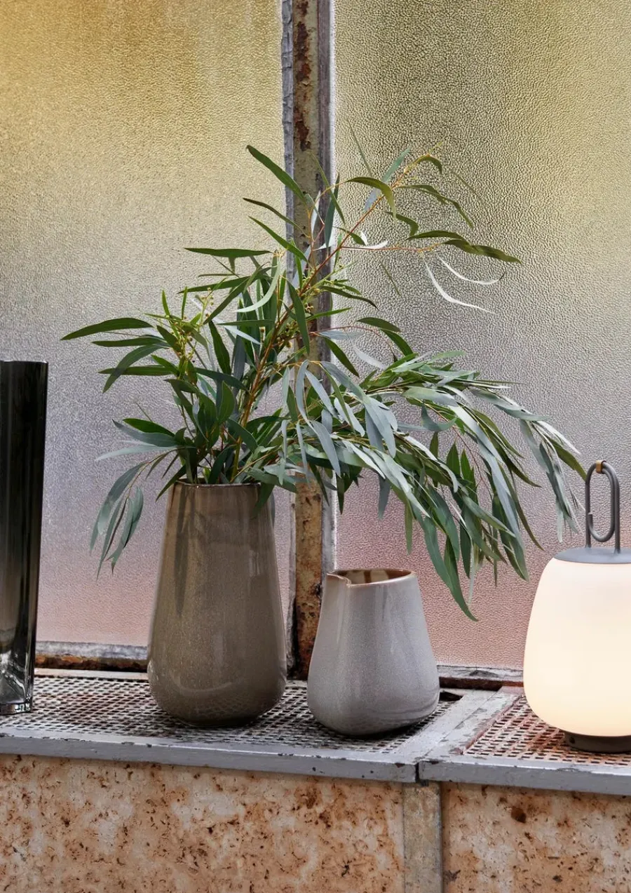 Collect Ceramic Vases fra<&Tradition