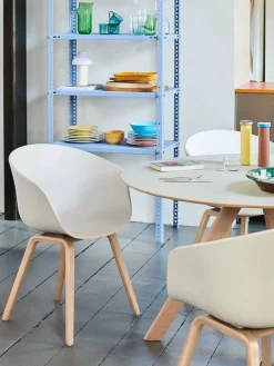 Copenhague CPH20 Bord, Ø70 cm fra<HAY Clearance