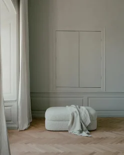 Covent Pouf, large fra<New Works Discount