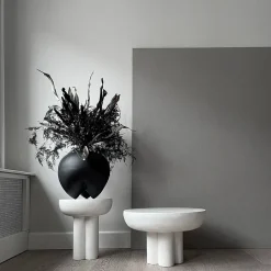 Crown Table, low bone white fra<101 Copenhagen Sale