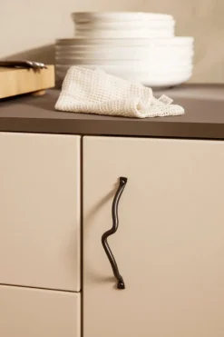 Curvature handle fra<Ferm Living Discount