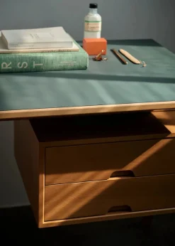 Daystak Desk RD3 fra<&Tradition Hot