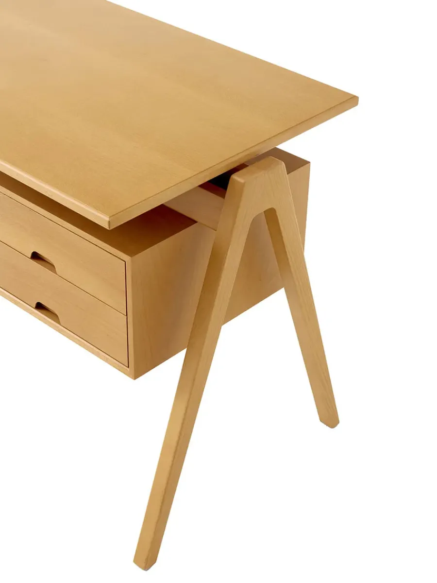 Daystak Desk RD3 fra<&Tradition Hot