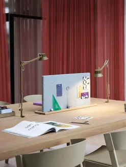 Dedicate L2 Bordlampe fra<Muuto New