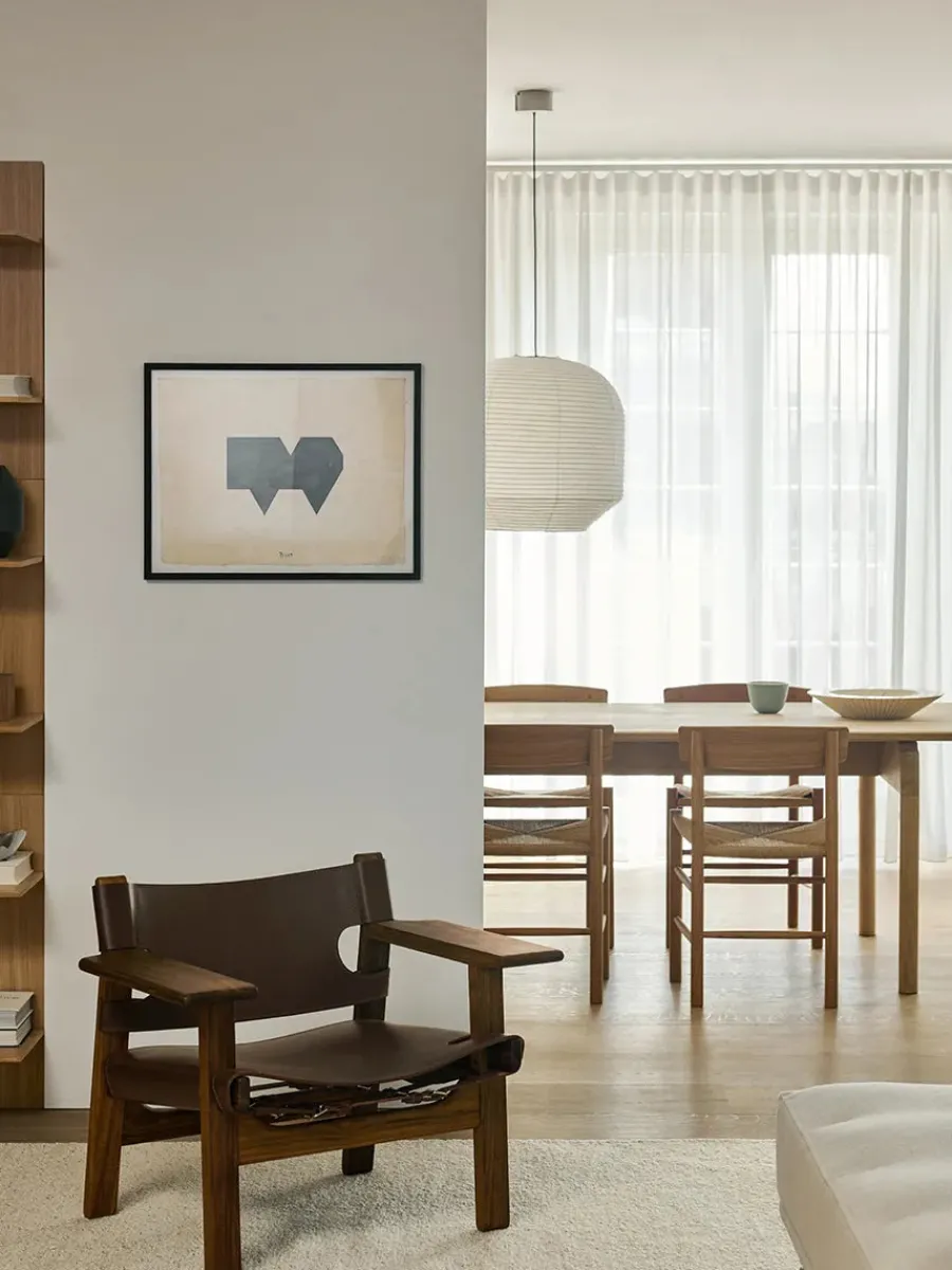 Den Spanske Stol i sort læder, eg sort lak af Børge Mogensen<Fredericia Furniture Hot