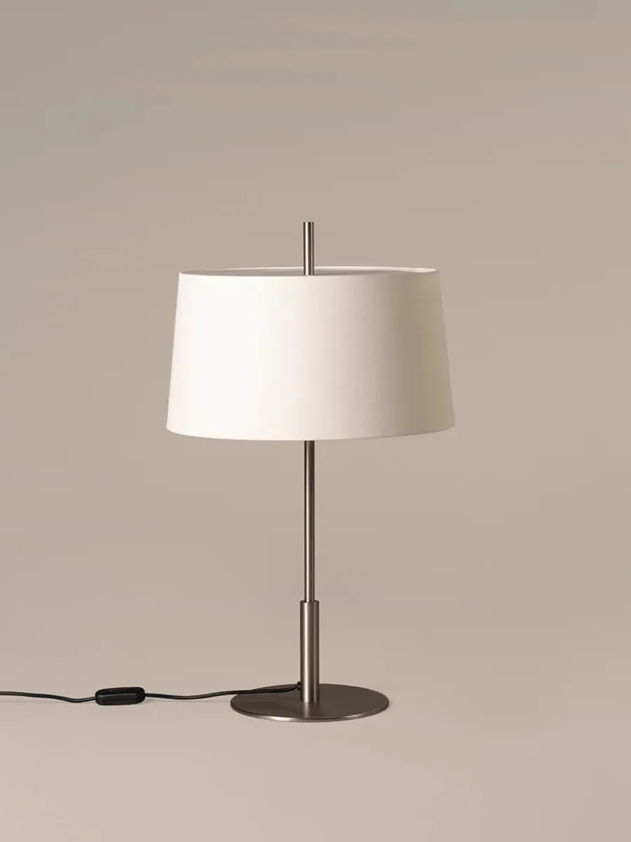 Diana Bordlampe fra Santa and Cole<Santa & Cole Sale