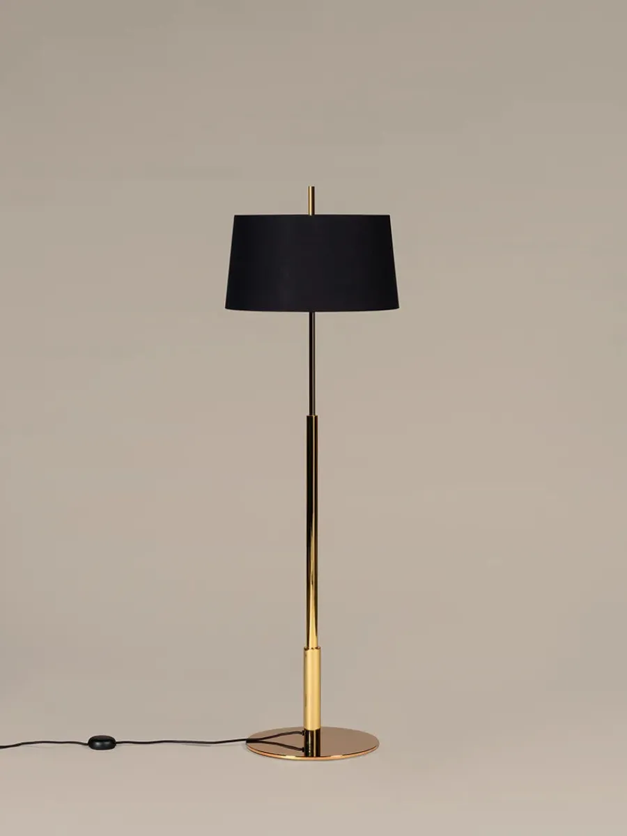 Diana Gulvlampe fra Santa and Cole<Santa & Cole Hot