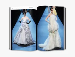 Dior Catwalk bog fra<New Mags New