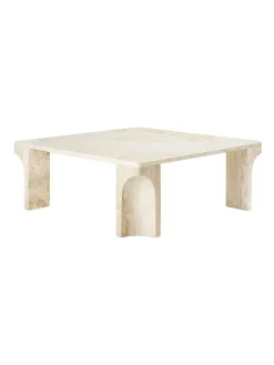 Doric Coffee Table 80 x 80 cm, Neutral White Travertine fra<GUBI Best