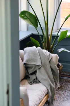 Drejø Plaid, rosa fra<Silkeborg Uldspinderi