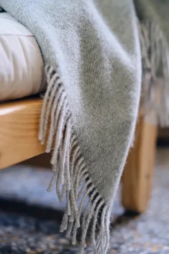 Drejø Plaid, rosa fra<Silkeborg Uldspinderi