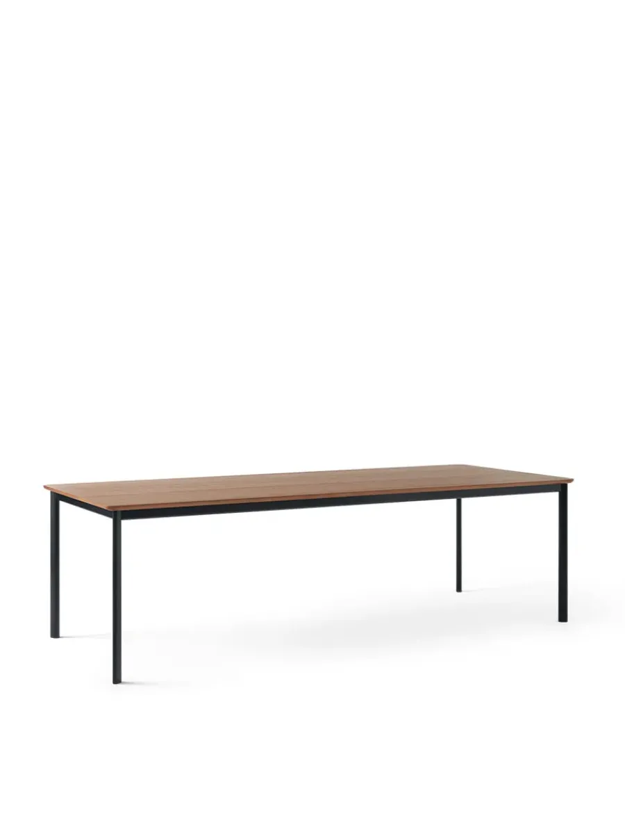 Drip Spisebord HW117 fra<&Tradition