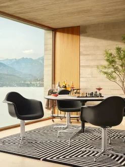 Eames Plastic Armchair DAL fra<Vitra Sale