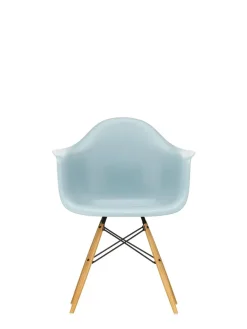 Eames Plastic Armchair DAW, ahorntræ fra<Vitra Online