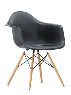Eames Plastic Armchair DAW, ahorntræ fra<Vitra Online