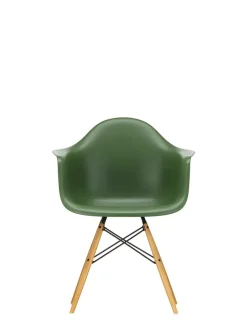 Eames Plastic Armchair DAW, ahorntræ fra<Vitra Online
