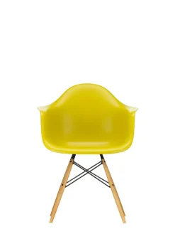 Eames Plastic Armchair DAW, ahorntræ fra<Vitra Online