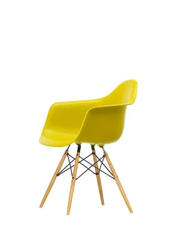 Eames Plastic Armchair DAW, ahorntræ fra<Vitra Online