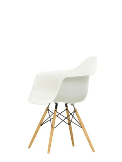 Eames Plastic Armchair DAW, ahorntræ fra<Vitra Online