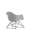 Eames Plastic Armchair LAR, sortlakeret fra<Vitra Clearance