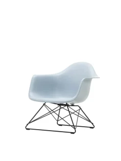 Eames Plastic Armchair LAR, sortlakeret fra<Vitra Clearance