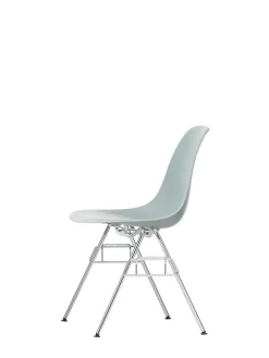 Eames Plastic Side Chair DSS-N, stabelbar fra<Vitra