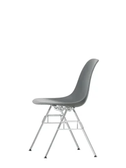 Eames Plastic Side Chair DSS-N, stabelbar fra<Vitra