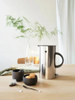EM77 Elkedel, 1,5 l fra<Stelton Online