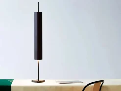 Emi Table Lamp fra<Flos