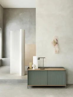Enfold Sideboard, 124 x 45 cm fra<Muuto Clearance