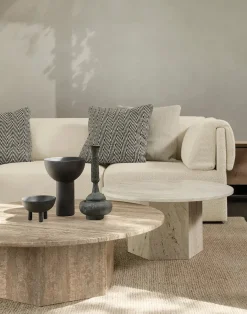 Epic Coffee Table Ø110 cm, travertine fra<GUBI Hot