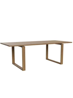 Essay Spisebord af Cecilie Manz<Fritz Hansen New