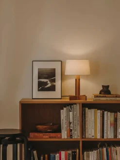 FAD Menor Bordlampe fra Santa and Cole<Santa & Cole New