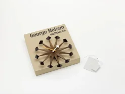 Fan Clock fra<Vitra Online