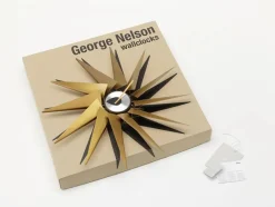 Fan Clock fra<Vitra Online