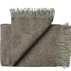 Fanø Plaid, light nordic grey fra<Silkeborg Uldspinderi Clearance