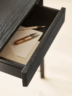 FH3605™ Skrivebord m. Skuffe af Arne Jacobsen<Fritz Hansen Discount