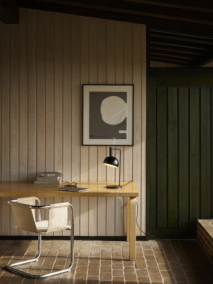 FJ Elements Table Lamp fra<Louis Poulsen Online