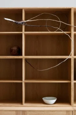 FK63 Kabinet med ben fra<Carl Hansen & Søn New