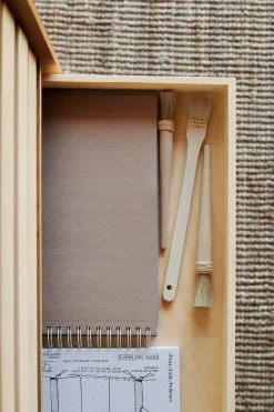 FK63 Kabinet med ben fra<Carl Hansen & Søn New