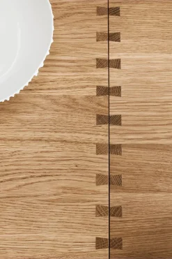 FK63 Kabinet med ben fra<Carl Hansen & Søn New