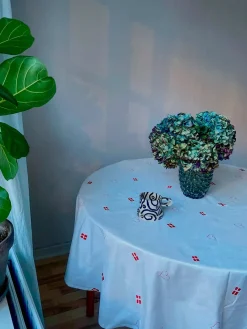 Flower Dug, Rund fra<Blåmst New