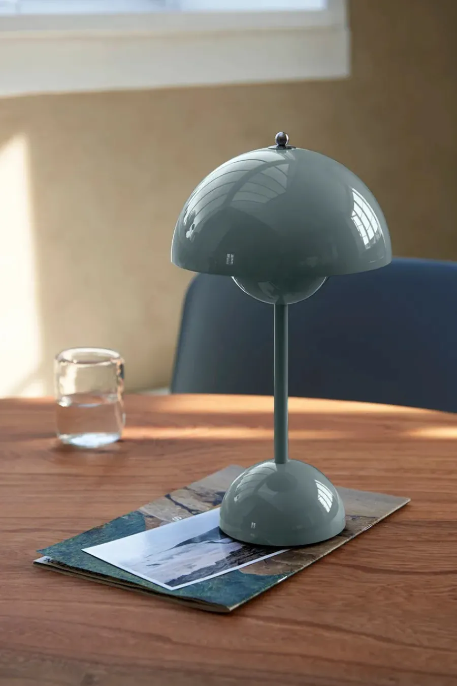 Flowerpot Portable VP9 Bordlampe af Verner Panton<&Tradition Best