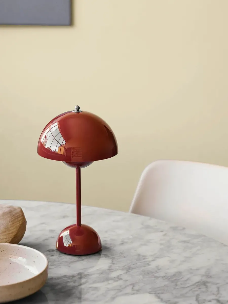 Flowerpot Portable VP9 Bordlampe af Verner Panton<&Tradition Best