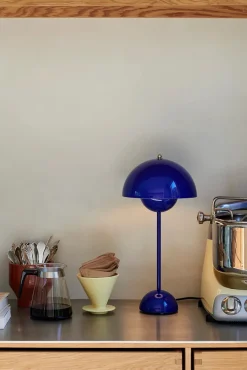 Flowerpot VP3 bordlampe af Verner Panton<&Tradition