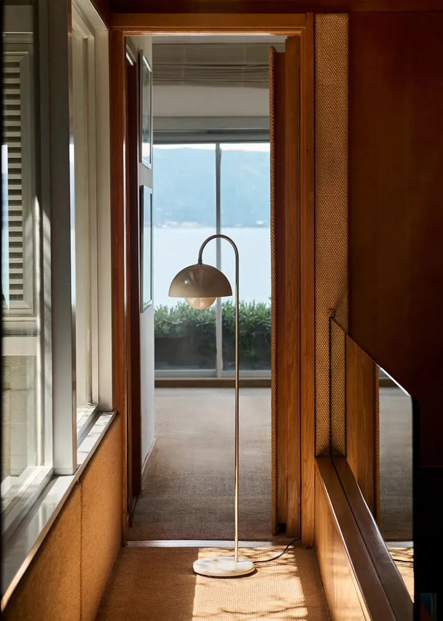 Flowerpot VP12 Gulvlampe fra<&Tradition Online