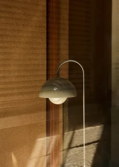 Flowerpot VP12 Gulvlampe fra<&Tradition Online