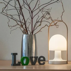 Follow Me blå bordlampe fra<Marset Discount