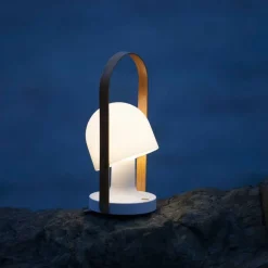 Follow Me pink bordlampe fra<Marset New