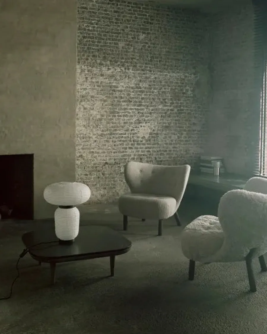 Formakami bordlampe fra<&Tradition Hot